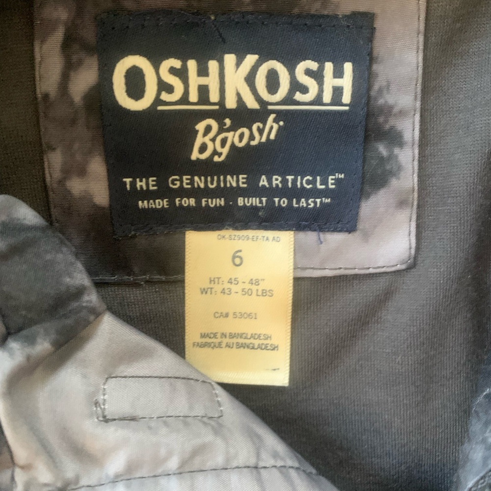 Barely worn boys spring fall rain jacket - Picture 3 of 3